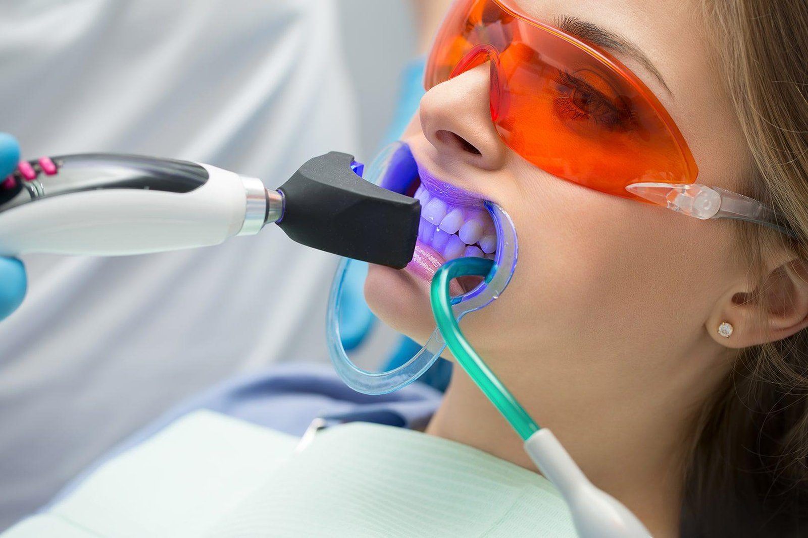 zoom_teeth-whitening